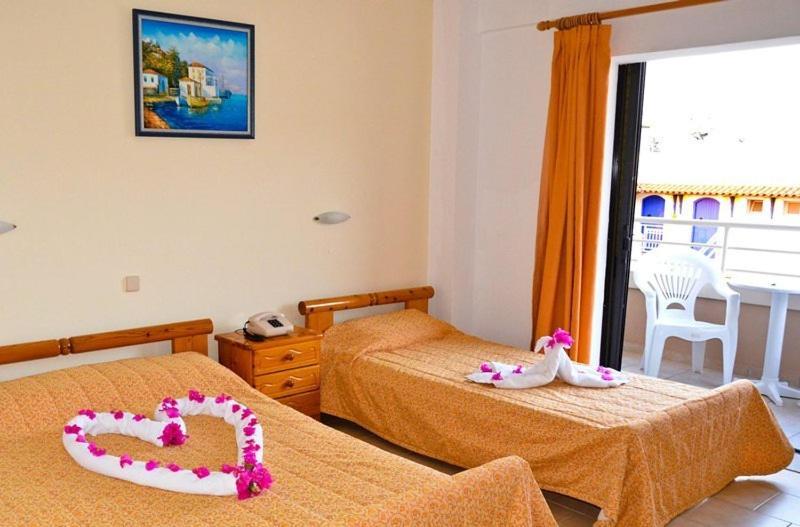 Niko Elen Hotel Stalida Стая снимка
